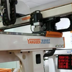 三五軸驅(qū)控一體系統(tǒng)為注塑機械手應用降本增效